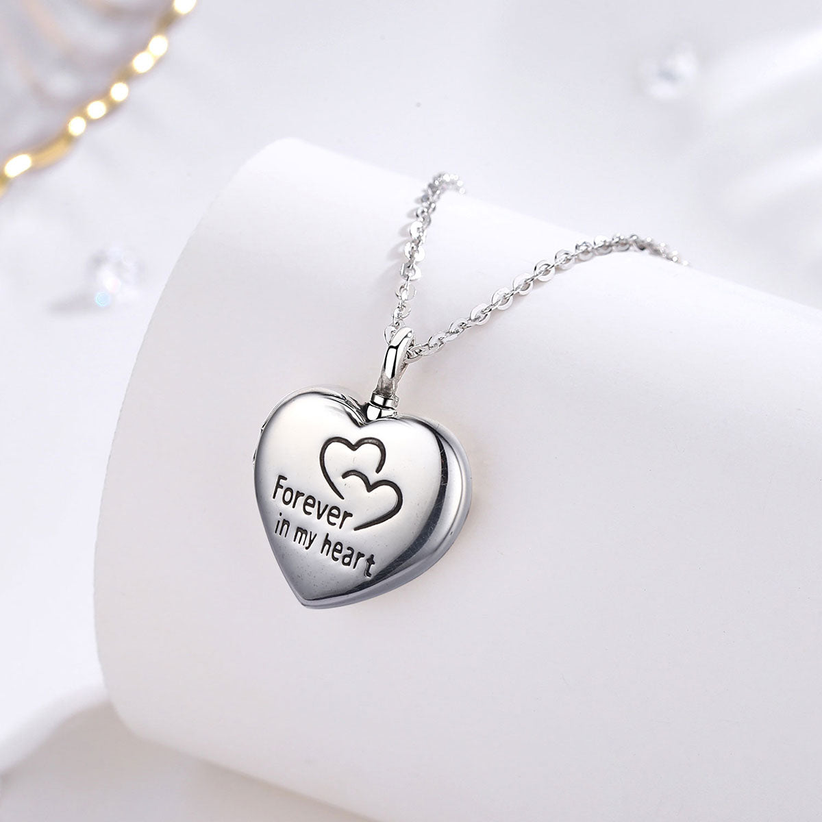 HEART PAW NECKLACE